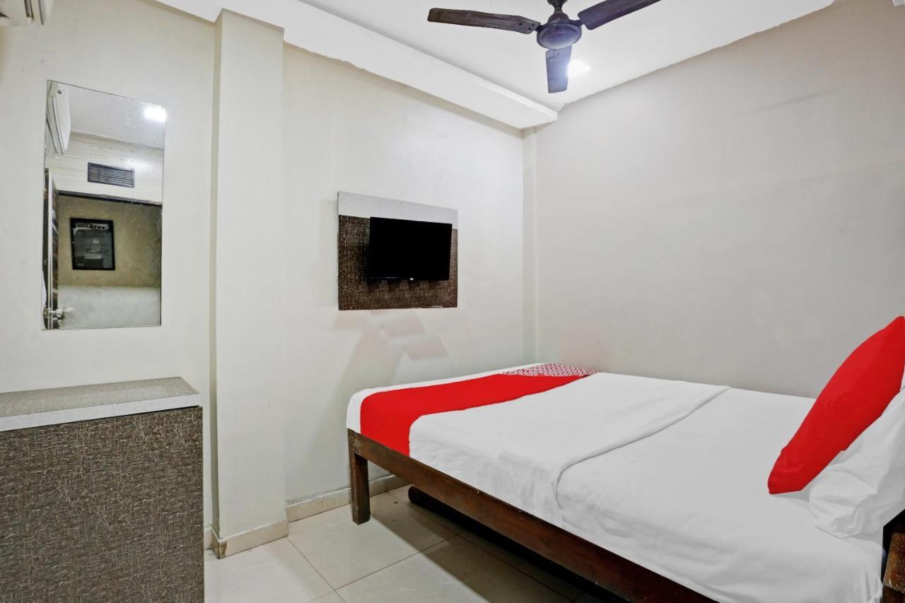Oyo 84398 Maroshi Residency Bombay Esterno foto